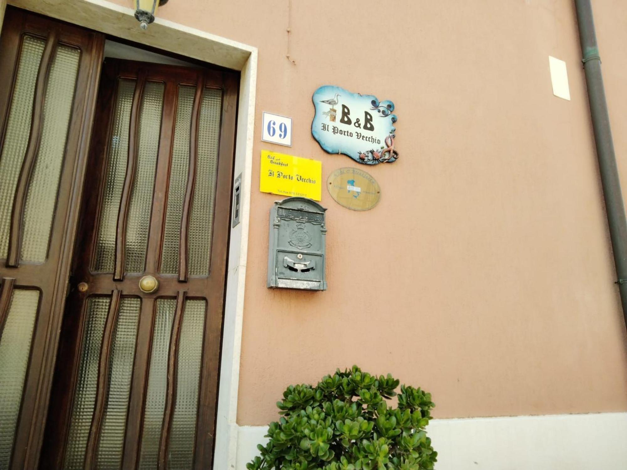B&B Guest House Il Porto Vecchio Стинтино Экстерьер фото