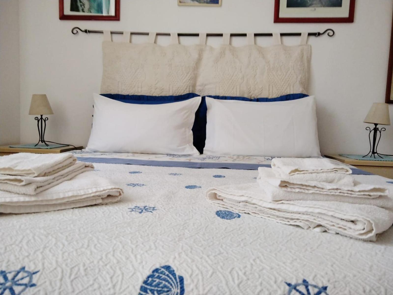 B&B Guest House Il Porto Vecchio Стинтино Экстерьер фото