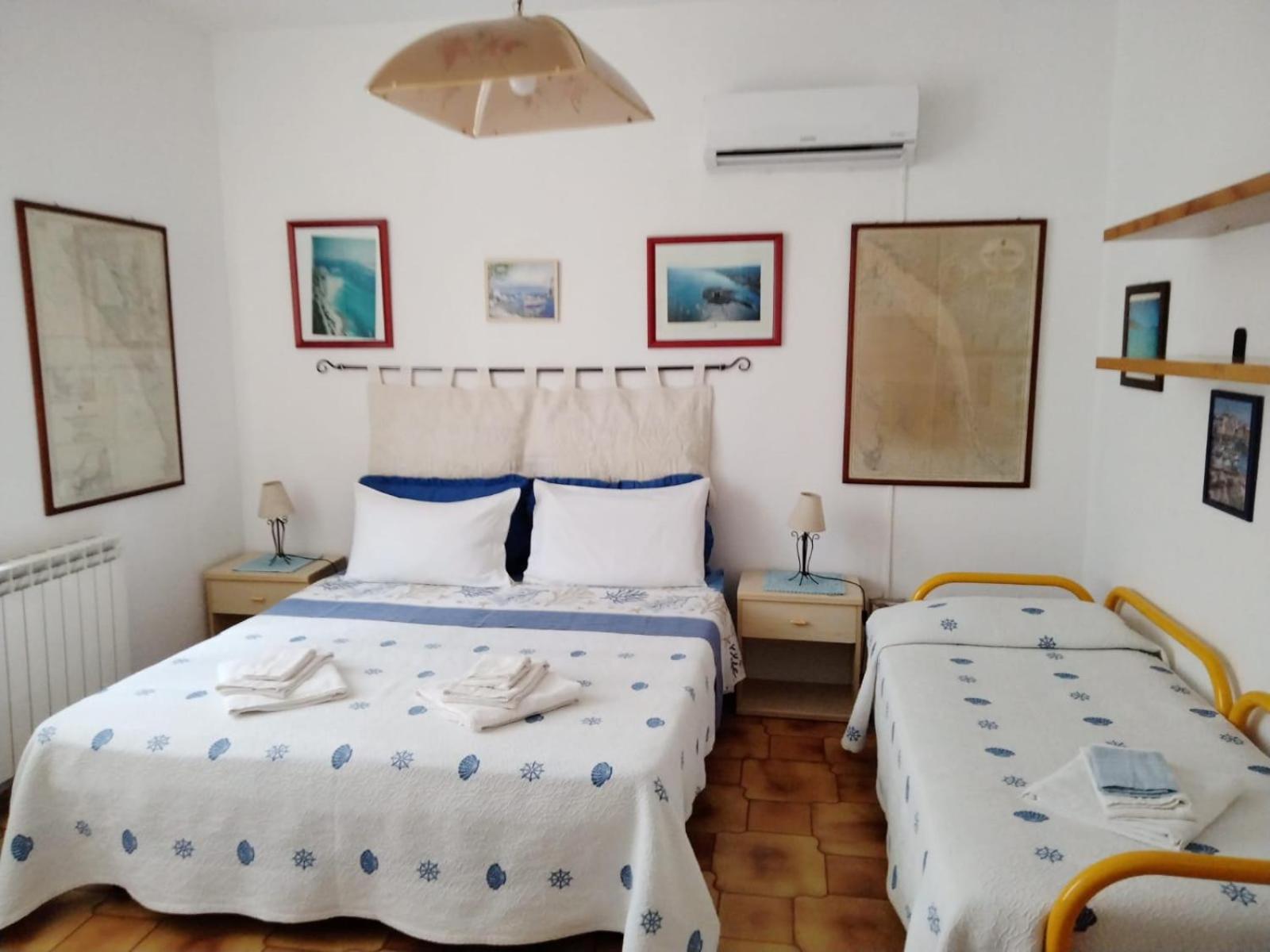 B&B Guest House Il Porto Vecchio Стинтино Экстерьер фото
