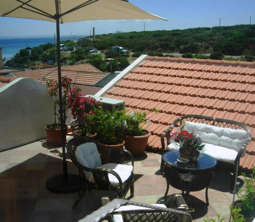 B&B Guest House Il Porto Vecchio Стинтино Экстерьер фото