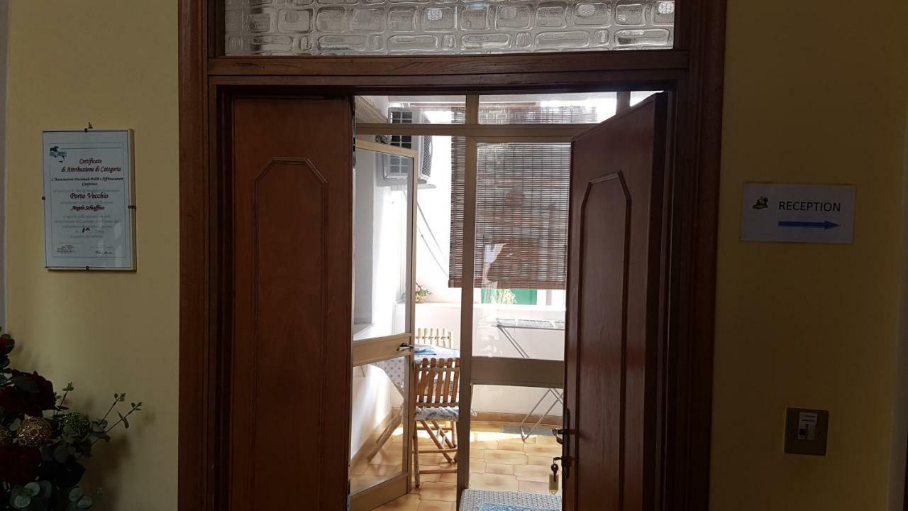 B&B Guest House Il Porto Vecchio Стинтино Экстерьер фото